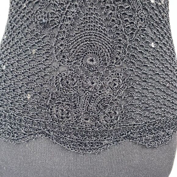 The limited hand knit scoopneck fitted tank w/sequins all black sz medium women - Picture 4 of 9